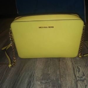 MK crossbody purse. This purse is great shape!